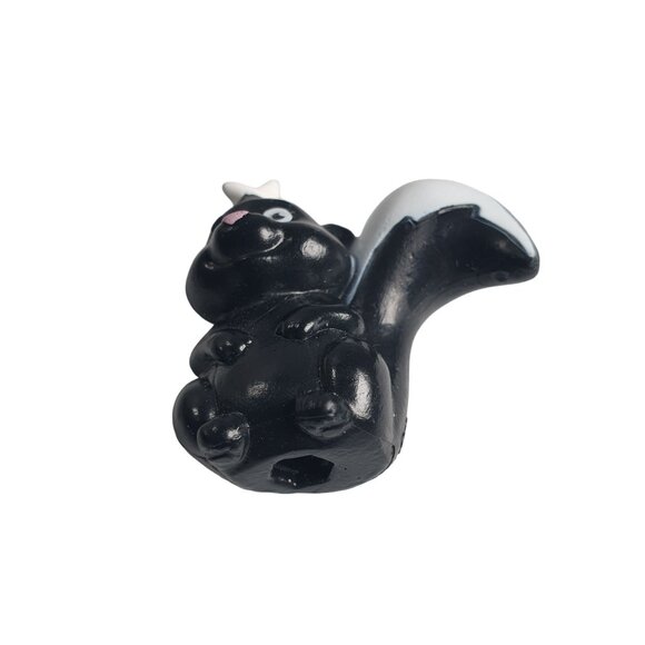 Bio Everest Skunk Spin Master Replacement Toy 1.5 Figuring Cake Topper - Picture 3 of 4